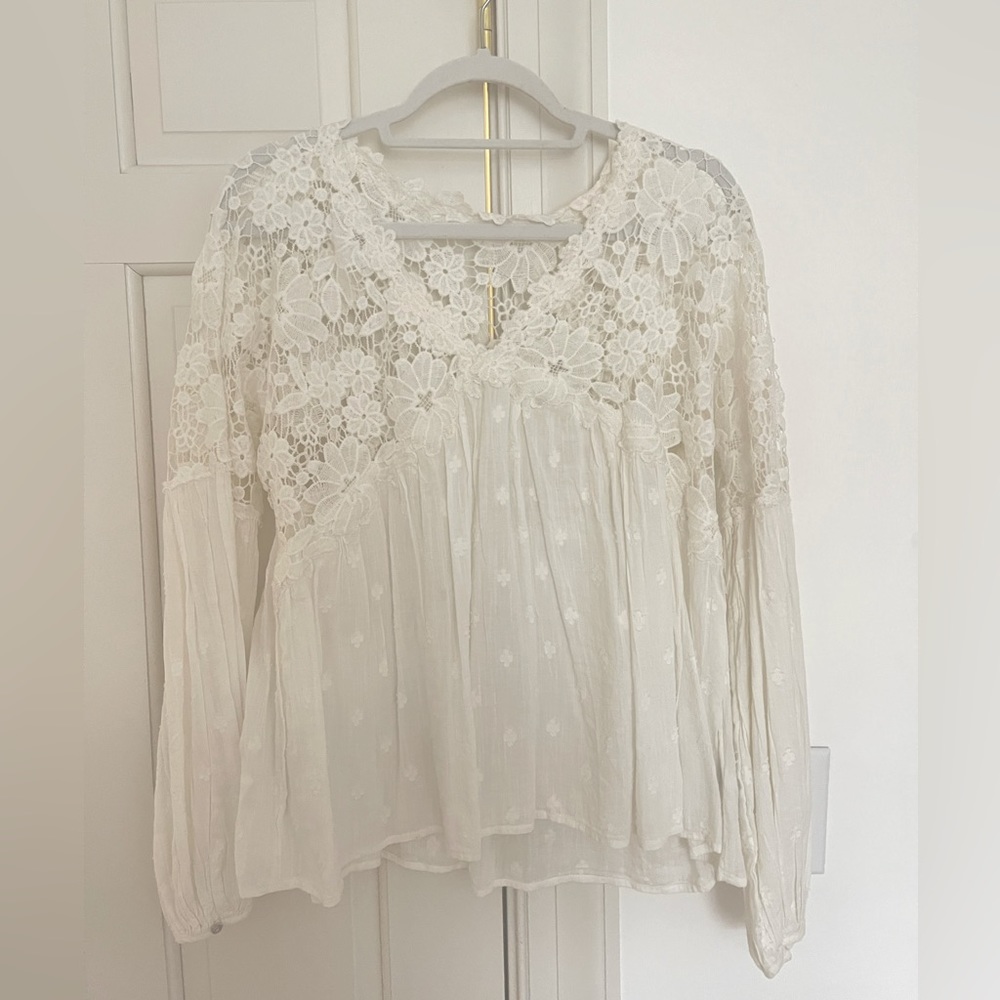Floral detail, lace, Free People blouse